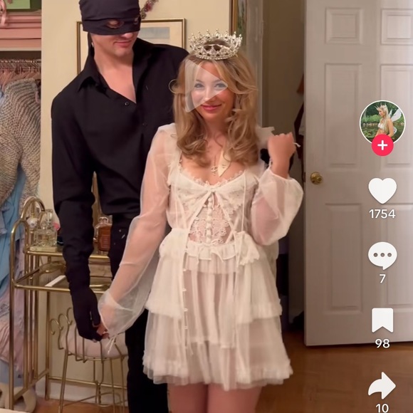 For love and lemons 2 piece set - Picture 6 of 6